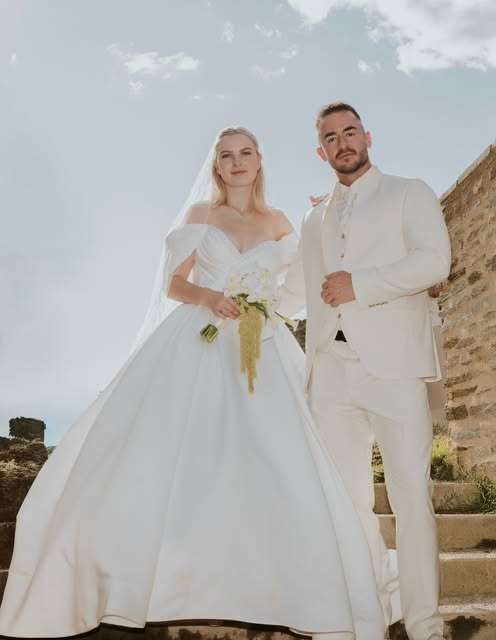 Instagram-Beitrag von EMC Wedding, Bild 2